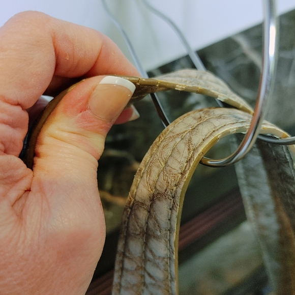 JESSICA SIMPSON LARGE FAUX SNAKESKIN TOTE SHOULDER BAG, METALLIC GOLD - Picture 6 of 15